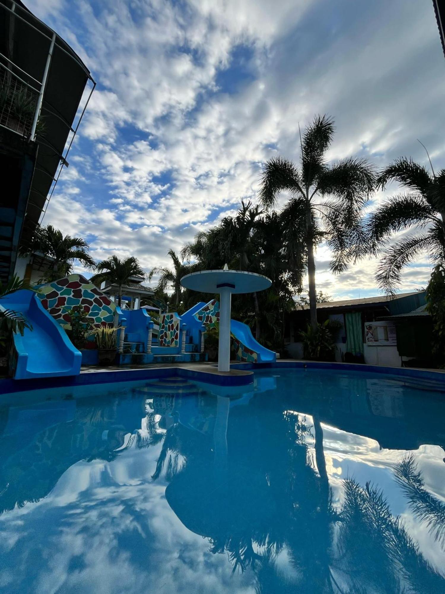 Isla Paraiso Resort-Hotel Sison ภายนอก รูปภาพ